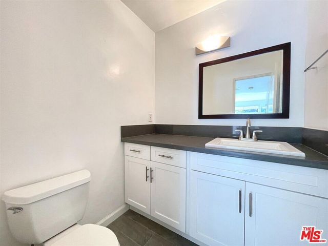 5651 Windsor Way 102, Culver City, CA 90230