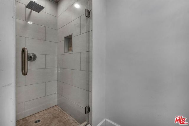 5651 Windsor Way 102, Culver City, CA 90230