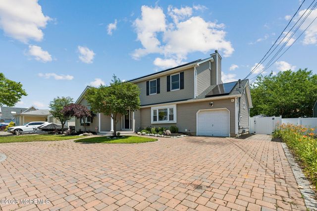 30 Osprey Drive, Toms River, NJ 08753