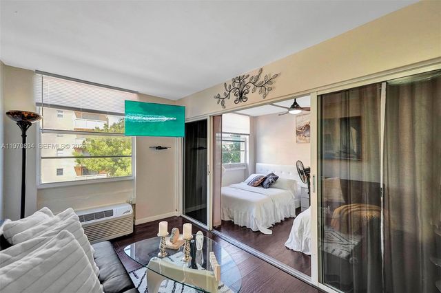 710 Washington Ave 315, Miami Beach, FL 33139