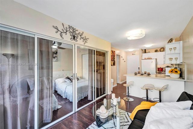 710 Washington Ave 315, Miami Beach, FL 33139