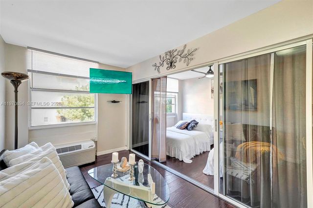 710 Washington Ave 315, Miami Beach, FL 33139