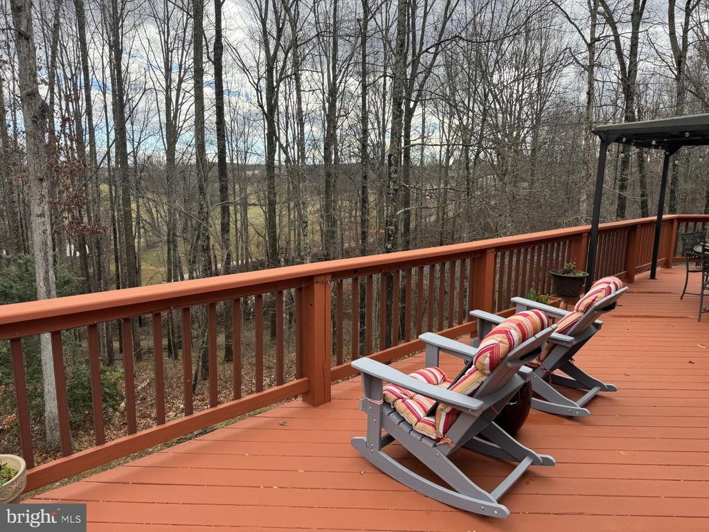 Image 7 of property listing at 4520 FREE STATE RD, Marshall, VA 20115