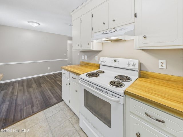 3612 Knotty Court, Wilmington, NC 28405