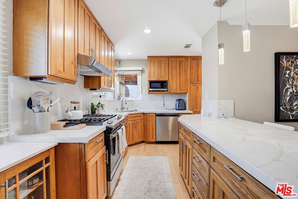 Image 11 of property listing at 3711 W 170th Street, Torrance, CA 90504