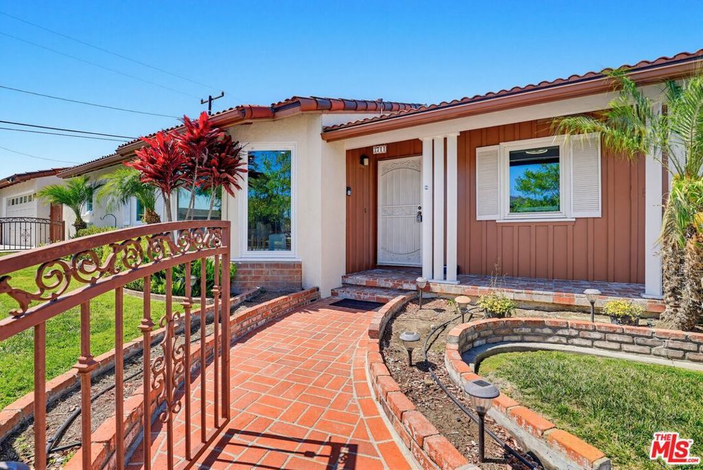 Image 31 of property listing at 3711 W 170th Street, Torrance, CA 90504