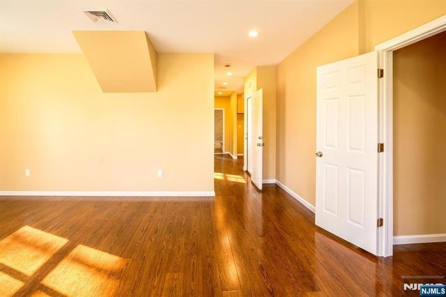 153 Walnut Street, Montclair, NJ 07042