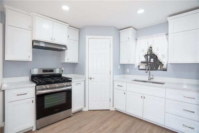 212 North Street, Mission, TX 78572