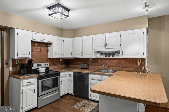 14 WETHERSFIELD DR, Medford, NJ 08055