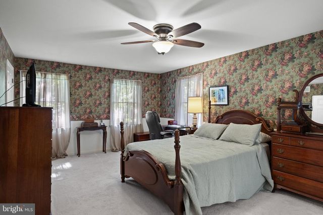 14 WETHERSFIELD DR, Medford, NJ 08055