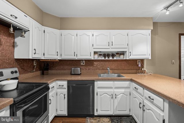 14 WETHERSFIELD DR, Medford, NJ 08055