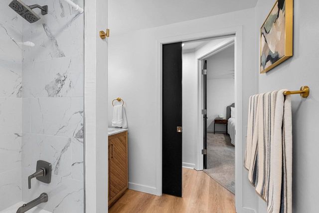 960 HIGGINS AVENUE, Neenah, WI 54956