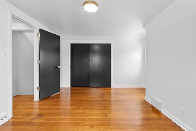 960 HIGGINS AVENUE, Neenah, WI 54956