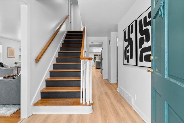 960 HIGGINS AVENUE, Neenah, WI 54956