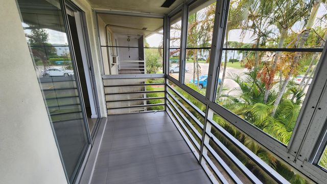 91 Coventry D, West Palm Beach, FL 33417
