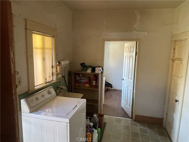 826 N Rowan Avenue, Los Angeles, CA 90063