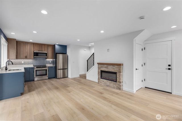 11052 2nd Avenue NW, Seattle, WA 98177