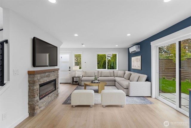 11052 2nd Avenue NW, Seattle, WA 98177