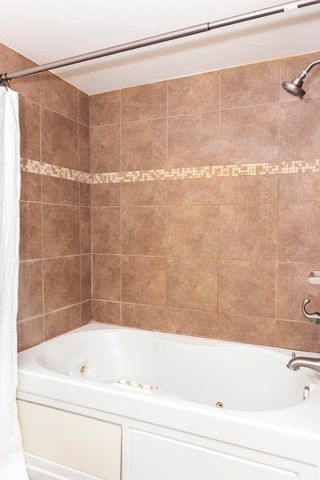 2306 Benton Avenue, Kalamazoo, MI 49008