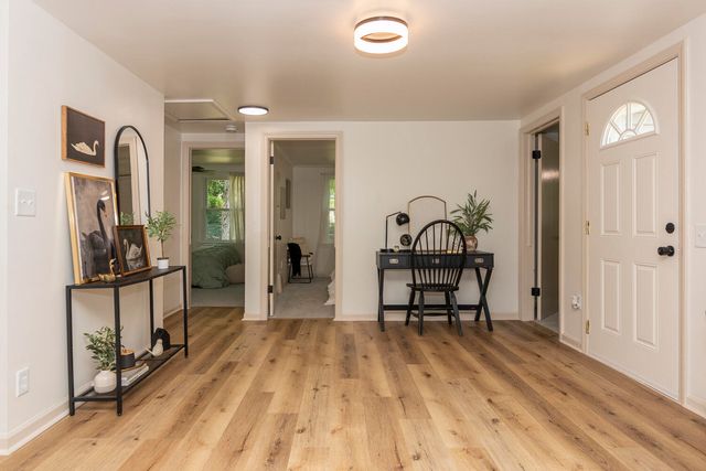 2306 Benton Avenue, Kalamazoo, MI 49008