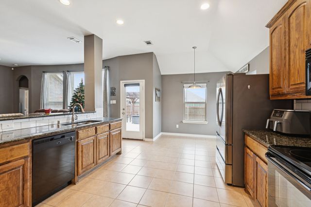 109 Harvest Way, Crandall, TX 75114