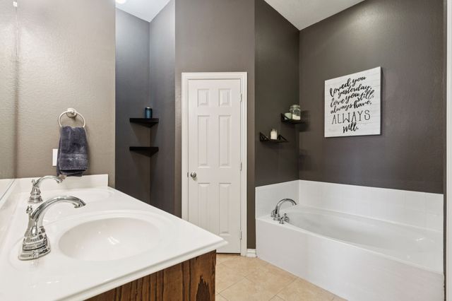 109 Harvest Way, Crandall, TX 75114