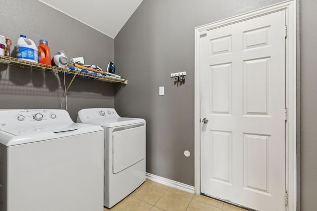 109 Harvest Way, Crandall, TX 75114