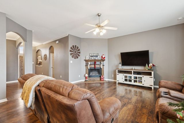 109 Harvest Way, Crandall, TX 75114