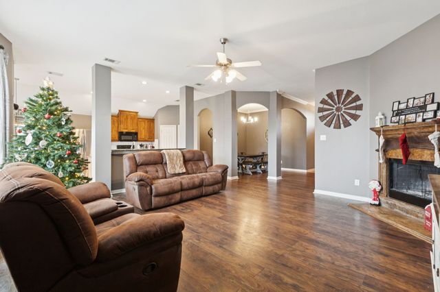 109 Harvest Way, Crandall, TX 75114