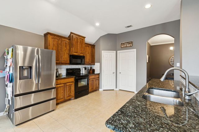 109 Harvest Way, Crandall, TX 75114