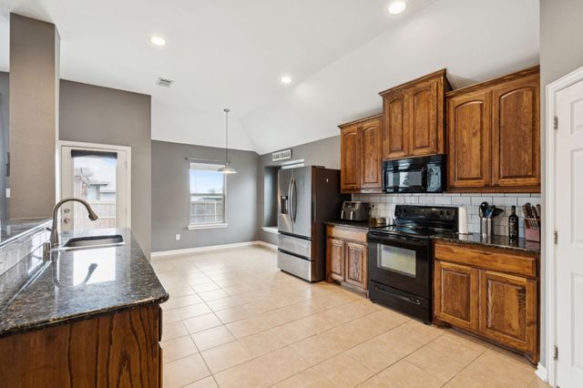 109 Harvest Way, Crandall, TX 75114