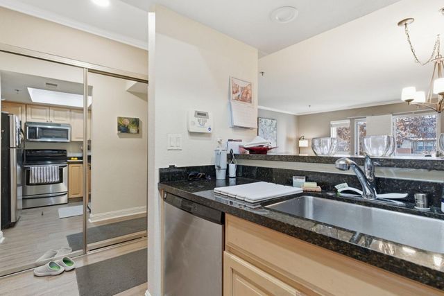 2530 Oak Road 200, Walnut Creek, CA 94597