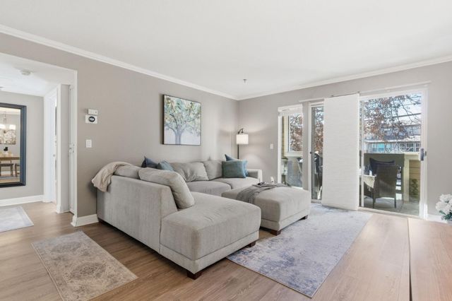 2530 Oak Road 200, Walnut Creek, CA 94597