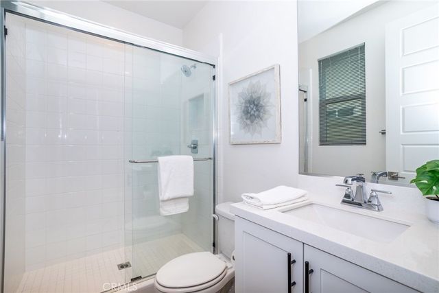 28695 Windbreak Terrace, Saugus, CA 91350