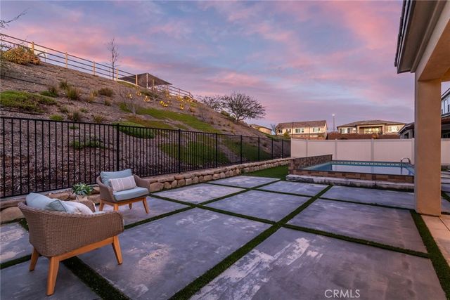 28695 Windbreak Terrace, Saugus, CA 91350