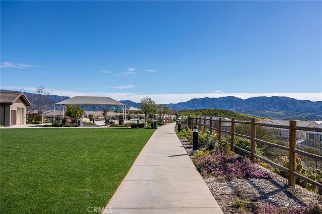 28695 Windbreak Terrace, Saugus, CA 91350