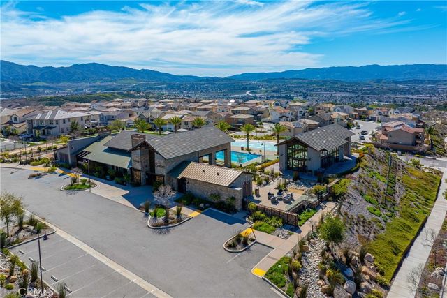 28695 Windbreak Terrace, Saugus, CA 91350
