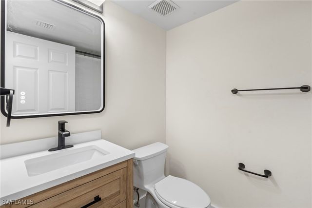 8950 Colonnades CT E 815, Bonita Springs, FL 34135