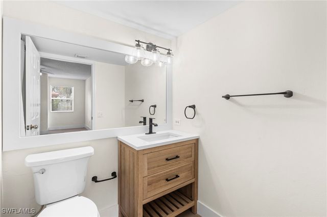 8950 Colonnades CT E 815, Bonita Springs, FL 34135