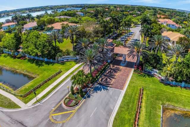 15554 SW 16th Street, Weston, FL 33326