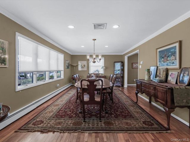 29 Sunhill Road, Nesconset, NY 11767