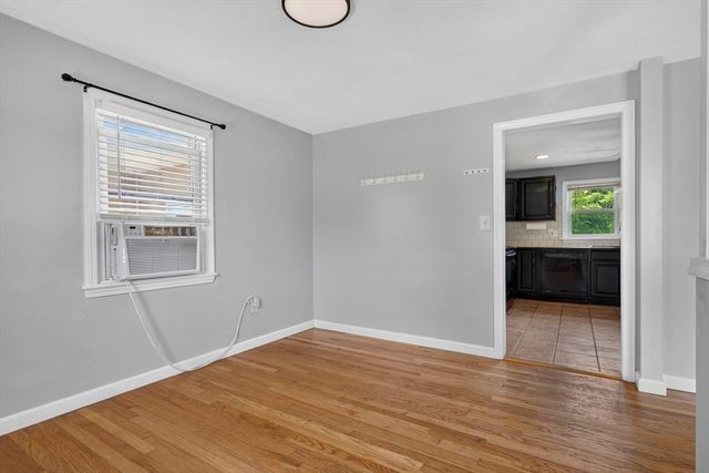 62 Anthony St, Seekonk, MA 02771