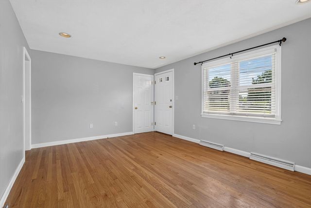 62 Anthony St, Seekonk, MA 02771