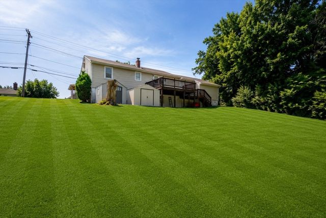 62 Anthony St, Seekonk, MA 02771