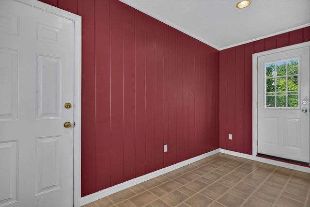 62 Anthony St, Seekonk, MA 02771