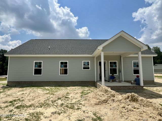315 Creeks Edge Drive, Pikeville, NC 27863