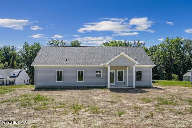 315 Creeks Edge Drive, Pikeville, NC 27863