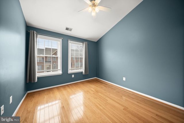 20624 MUDDY HARBOUR SQ, Sterling, VA 20165