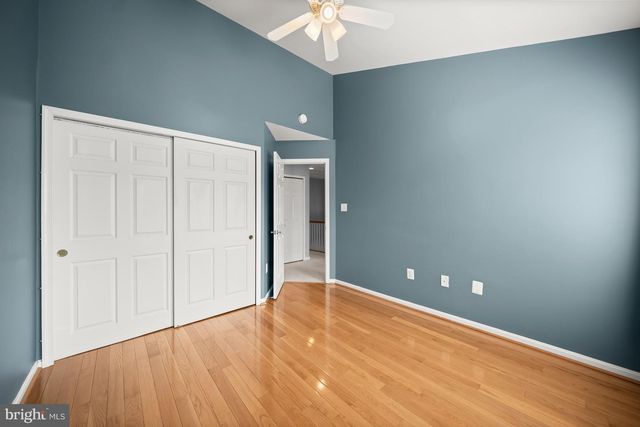 20624 MUDDY HARBOUR SQ, Sterling, VA 20165