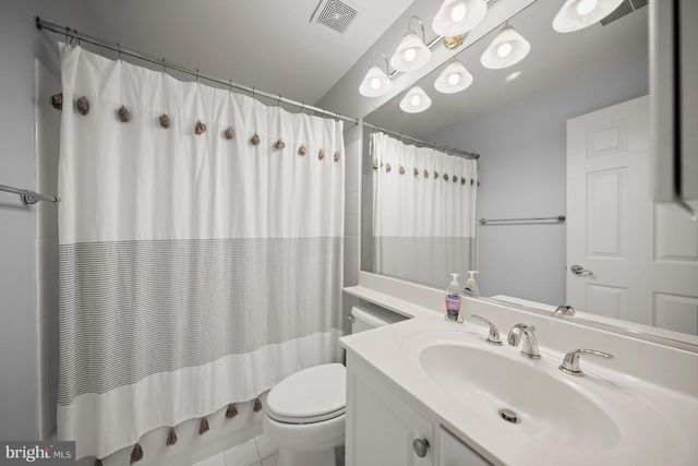 20624 MUDDY HARBOUR SQ, Sterling, VA 20165